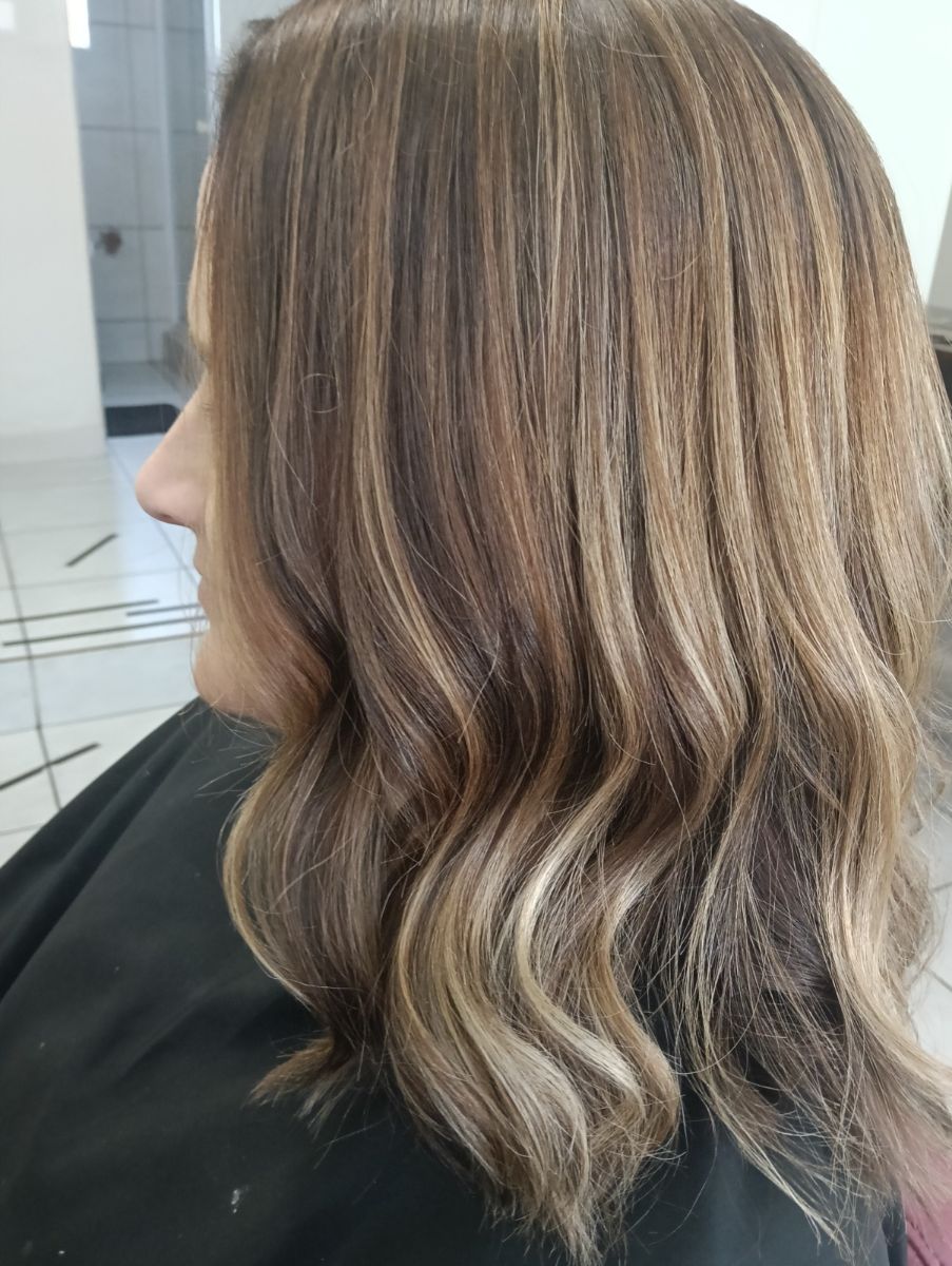 Signature Haircut & Styling